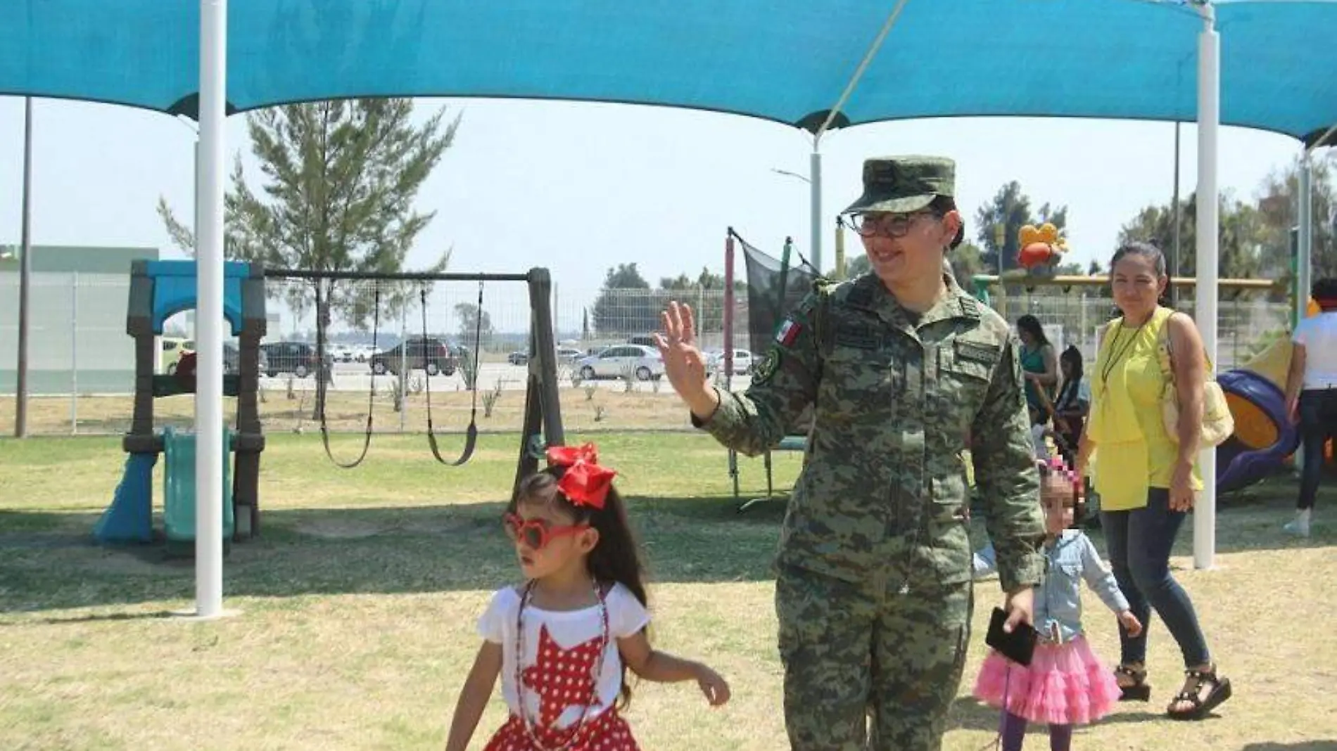 Festejo Día de las Madres militares